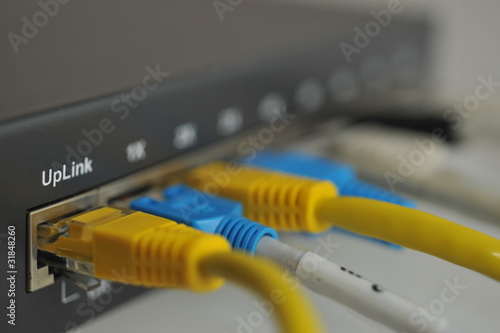 Netzwerkkabel mit Router