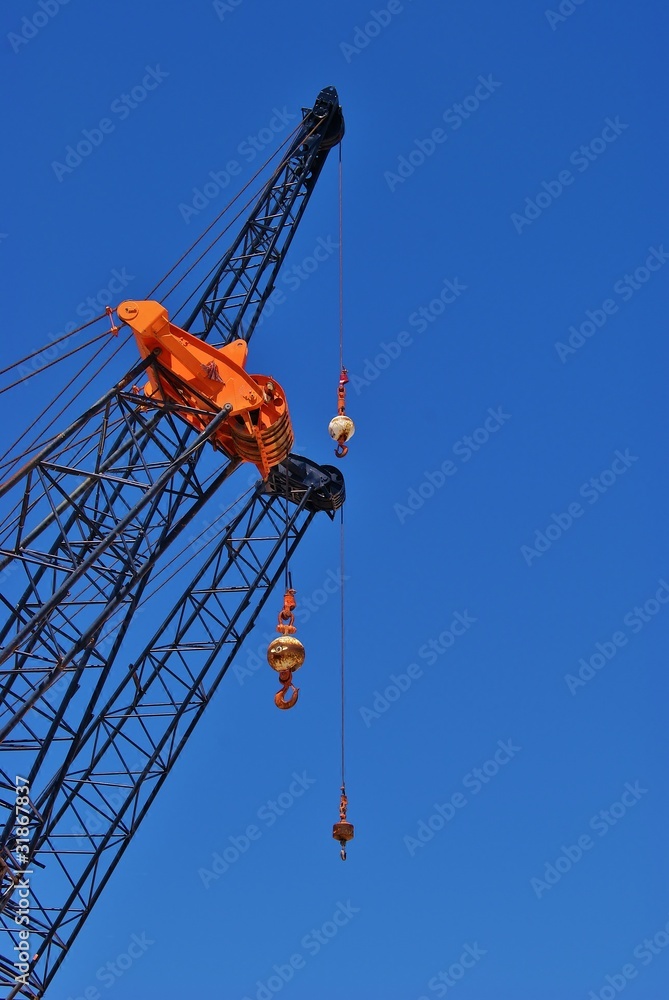 Mechanical Crane Arms and Cables