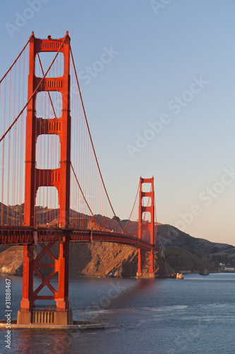 Golden Gate bridge  afternoon  copyspace
