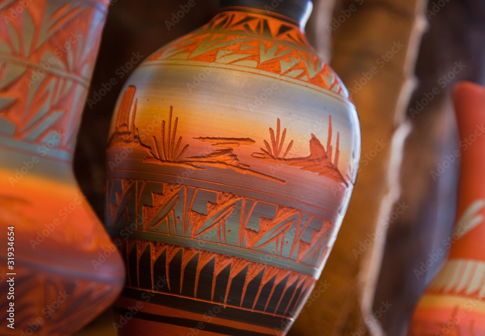 Naklejka premium Native American Pottery Vase