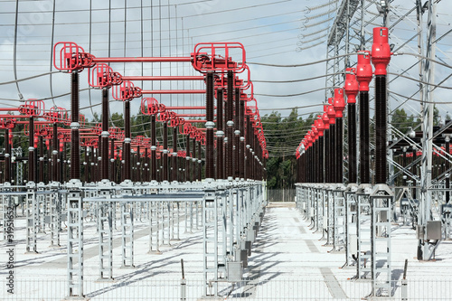 High Voltage Station Connectors