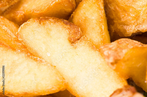 Fried salt potato wedges