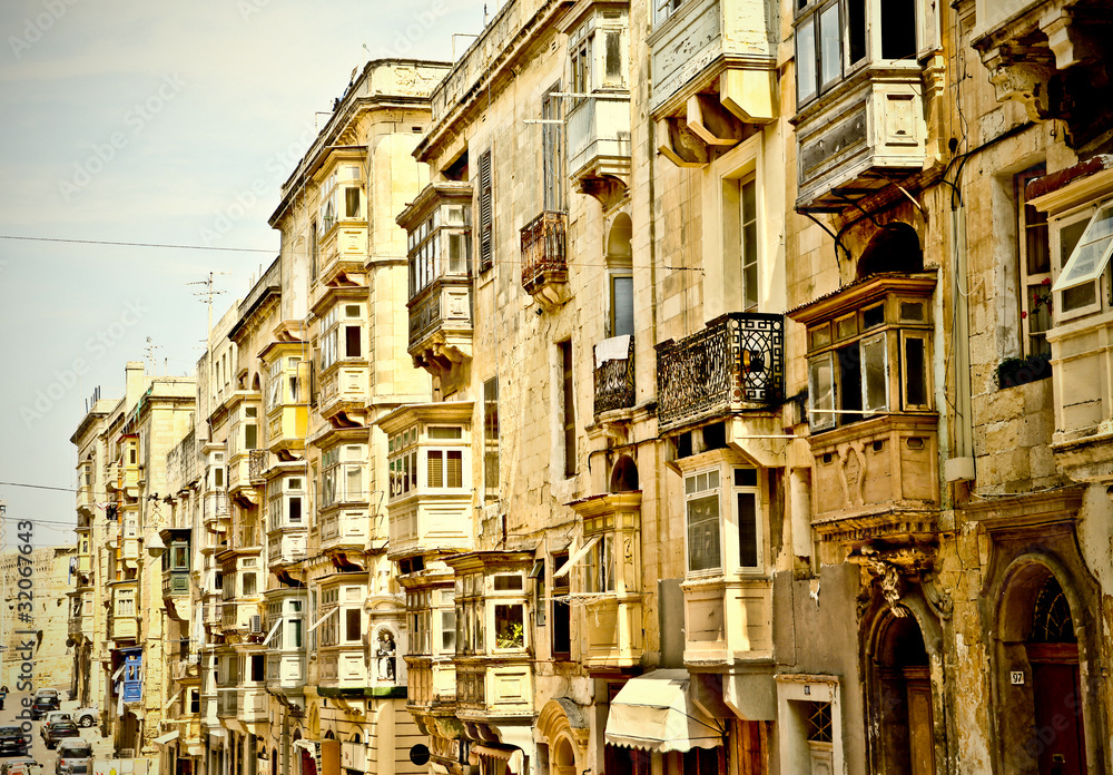 Bow windows in Valletta
