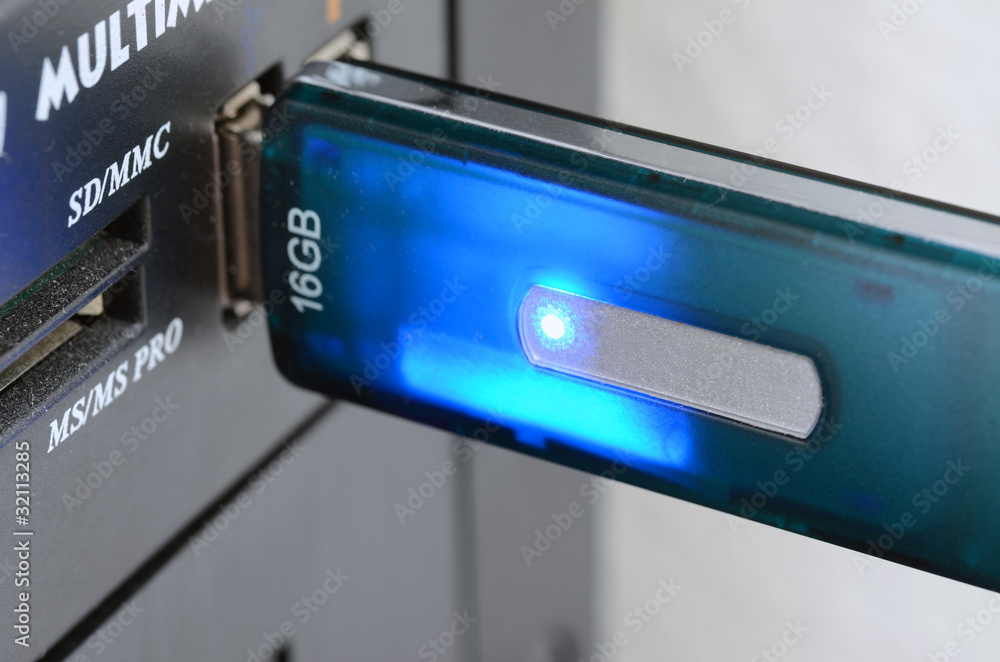 Naklejka premium USB-Stick