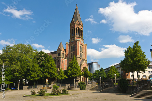 Kreuzeskirche side view