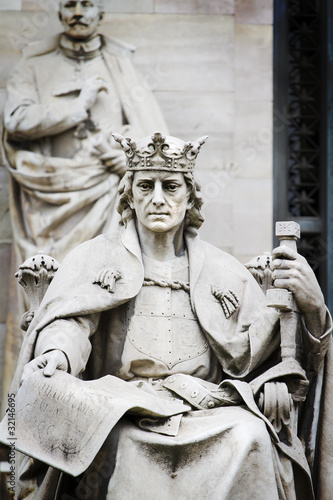 King of Stone, sculpture of the King Alfonso X Wise
