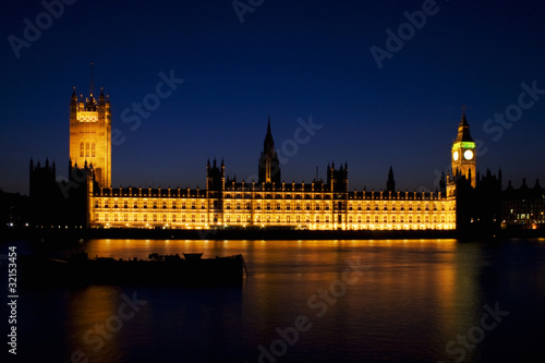 Nocna fotografia Westminster, Big Ben i Tamiza.