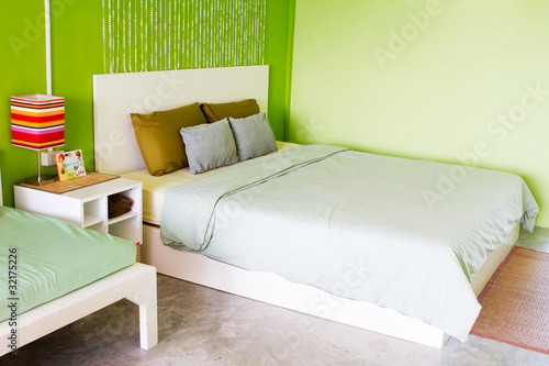 Bedroom green