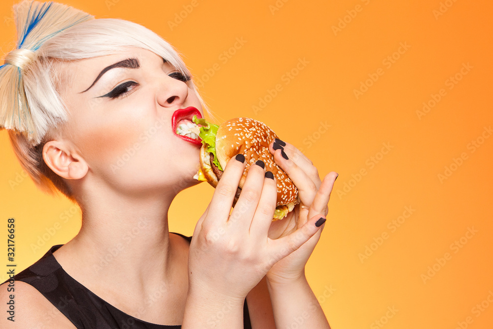 girl with burger