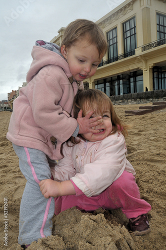 little girls fighting photo