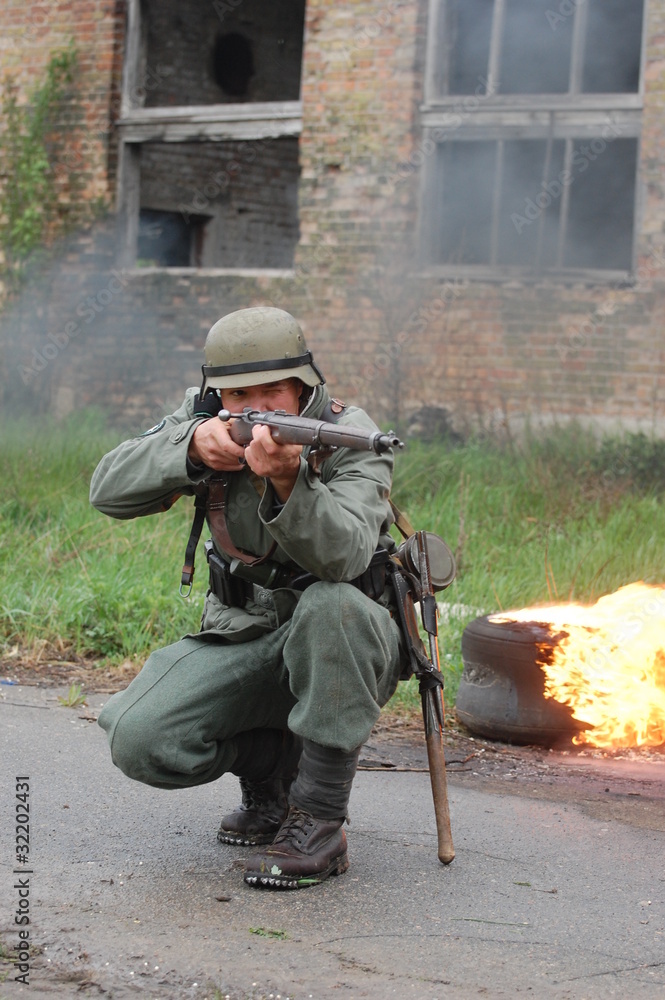 Naklejka premium German soldier.WW2 reenacting. Kiev,Ukraine