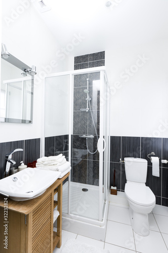 Dusche und WC