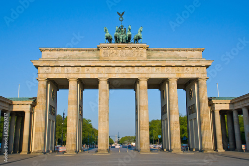 Brandenburger Tor in the early morning sun