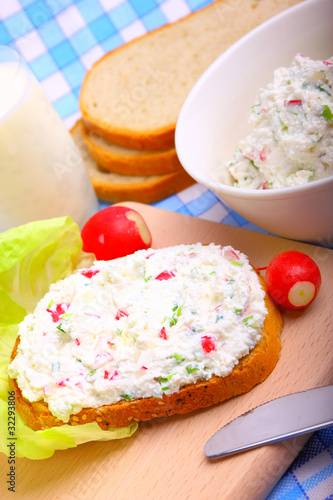 Delicious diet breakfast made from cottage cheese