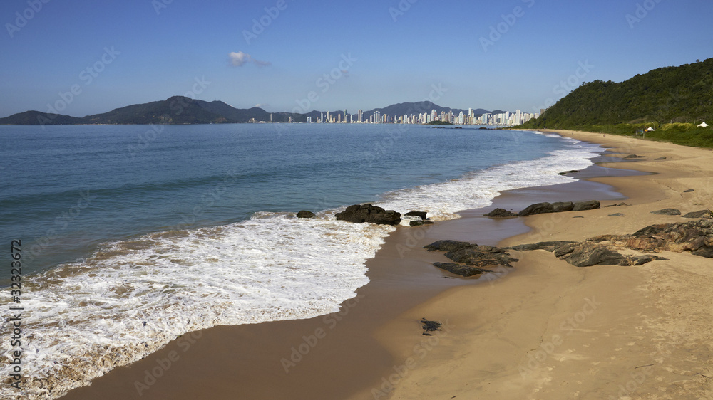 Strand-Stadt Balneario Camboriu in Südbrasilien Strand-Stadt Balneario Camboriu in Südbrasilien