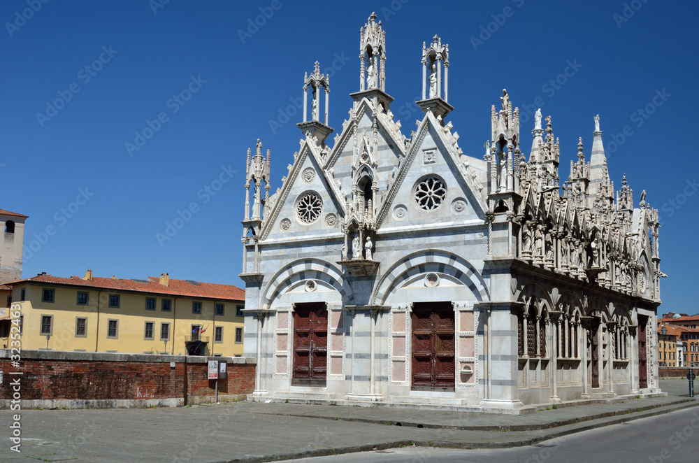 Church Santa Maria de la Spina, Pisa, Italy