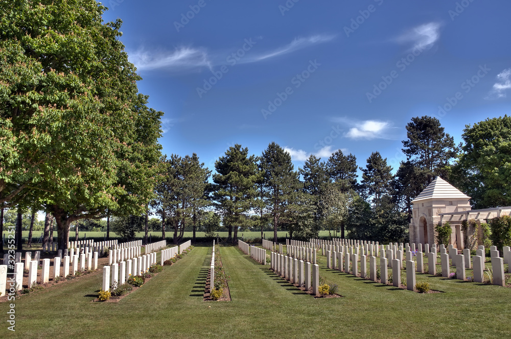 HDR du cimetière britannique de Ryes-Bazenville HDR du cimetière britannique de Ryes-Bazenville