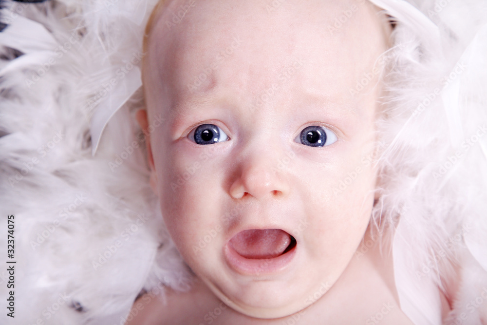 Baby Gesicht mit grimassen Nahaufnahme Baby Gesicht mit grimassen Nahaufnahme