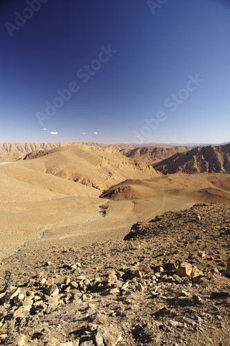 deserto di pietre nelle montagne dell Atlante