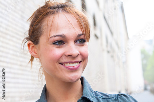 beautiful young woman in paris