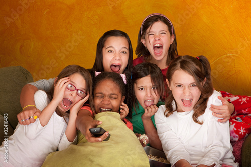 Εκτύπωση καμβά Little Excited Girls