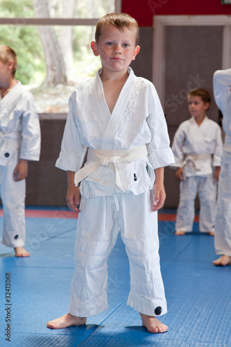 Jeune garçon pratiquant le Judo en Club