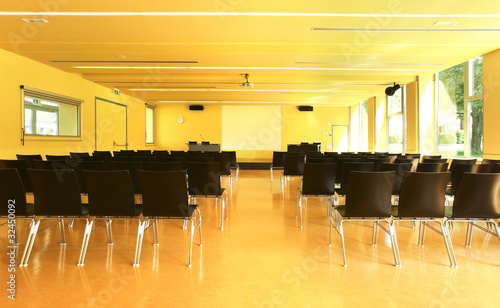 Tablou pe pânză multipurpose room