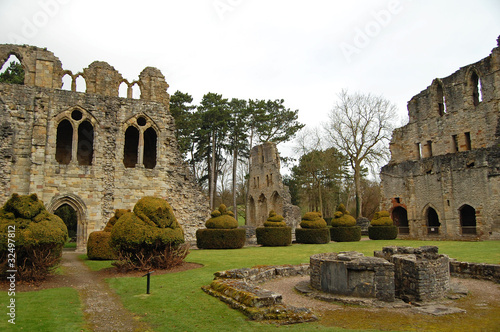 wenlock priory & topiary