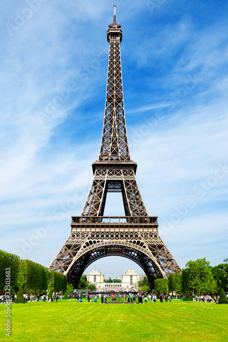 The Eiffel Tower © wajan
