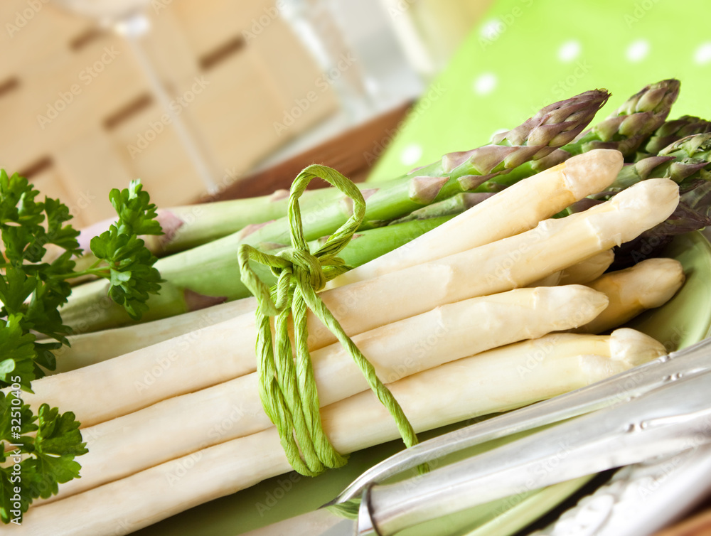 Spargel grün und weiß Stock Photo Adobe Stock