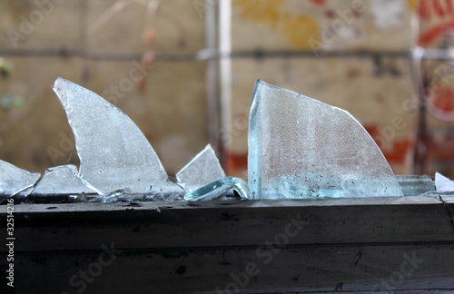 broken glass photo