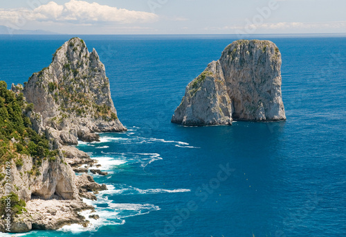 Capri, i faraglioni photo