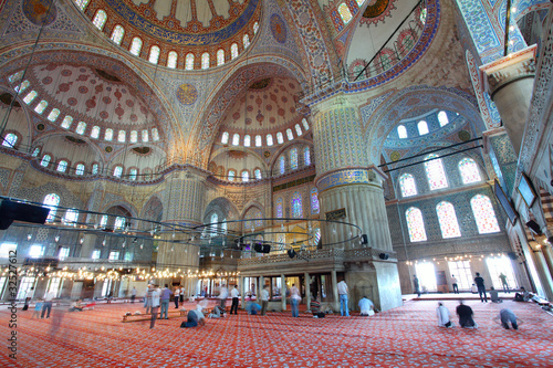 Canvas Print Inside the islamic Blue mosque in Istanbul, Turkey