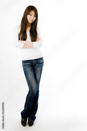 腕組みの女性 Stock 写真 Adobe Stock 腕組みの女性 Stock 写真 Adobe Stock