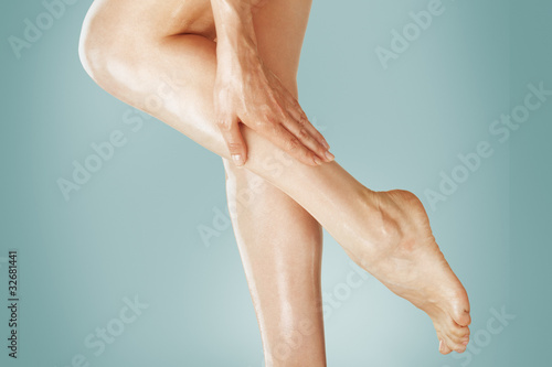 Beautiful wet feet, women legs