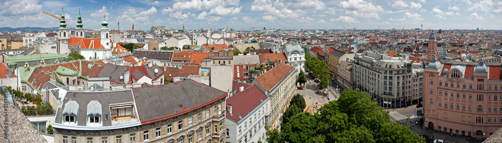 Fototapeta premium Panorama of the city of Vienna, Austria