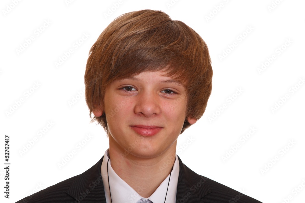 Teenager im Anzug