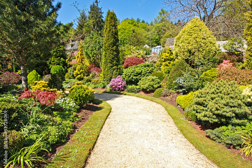 Obraz premium Beautiful garden in Spring time