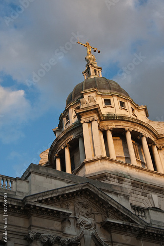Fototapeta The dome of Old Bailey in London