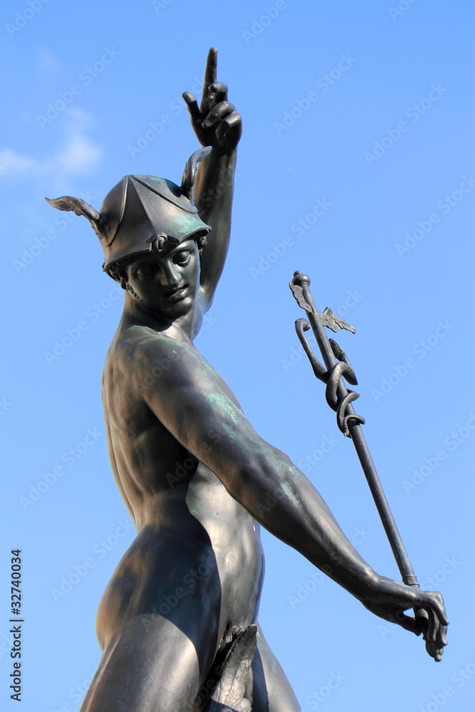Skulptur des Merkurbrunnen