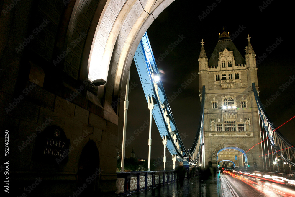 Obraz premium Tower Bridge at Night