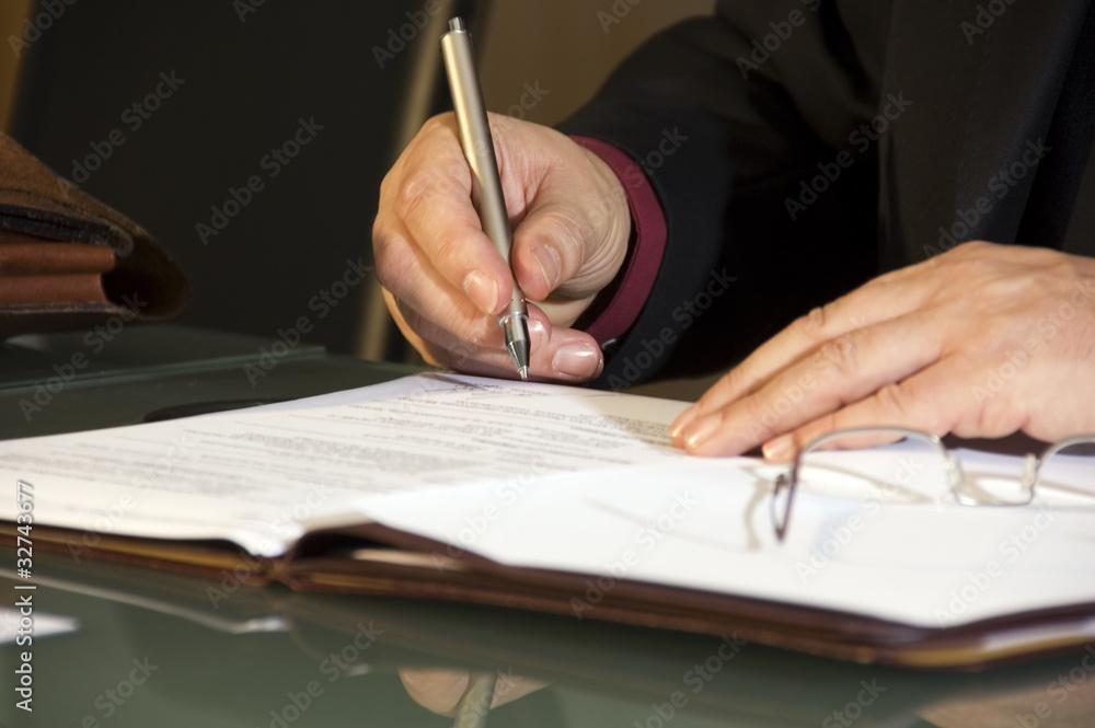 Contract signing Contract signing