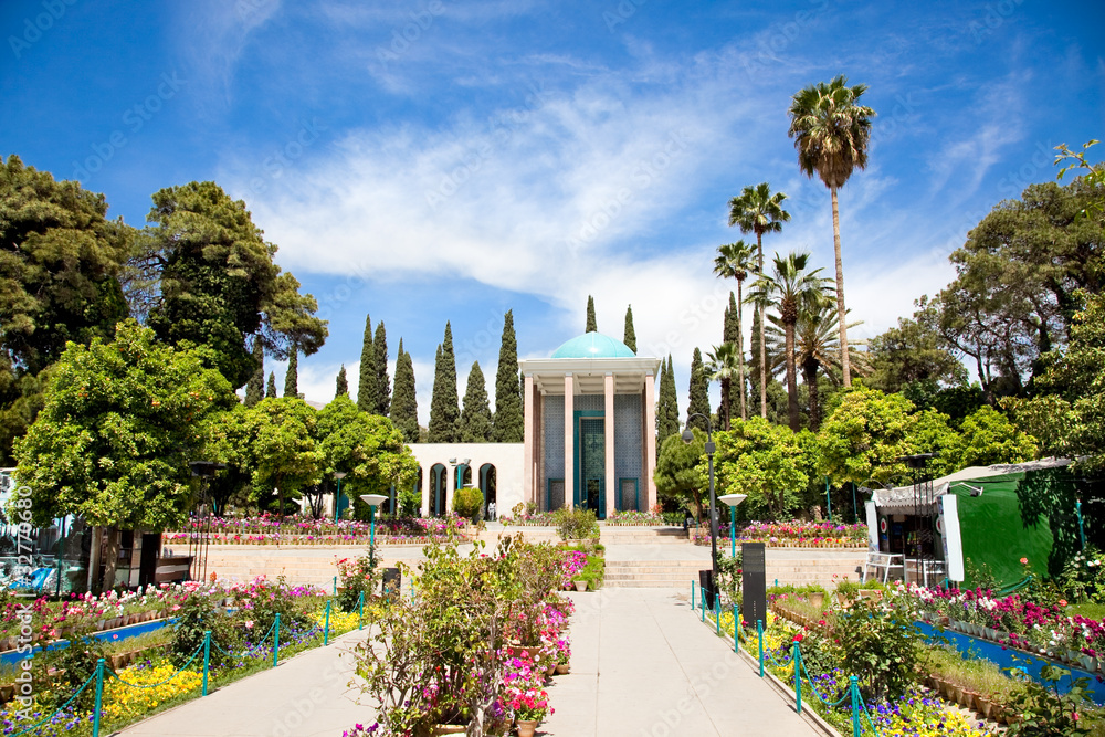 Obraz premium Saadi mausoleum in Shiraz