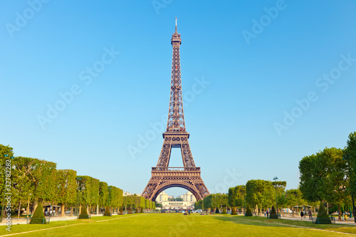 Eiffel Tower, Paris, France © sborisov