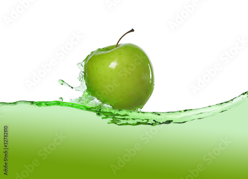 apple in juice