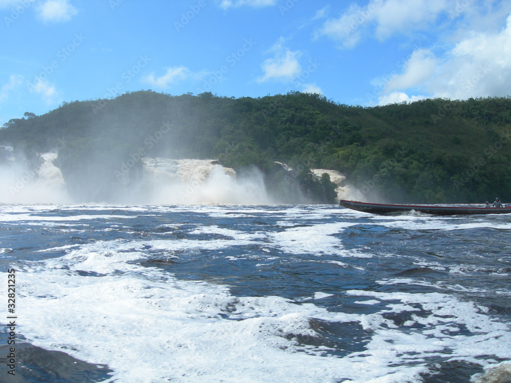 cascata della laguna di Canaima, Venezuela