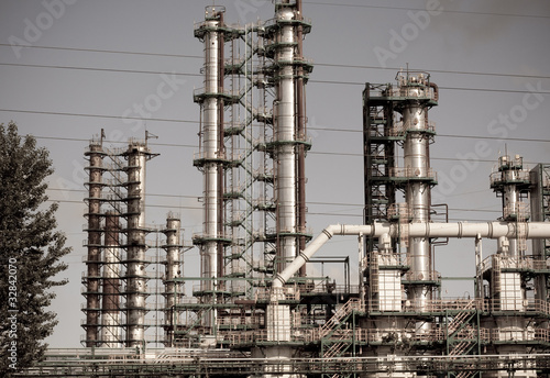 Chemical & Oil Plant