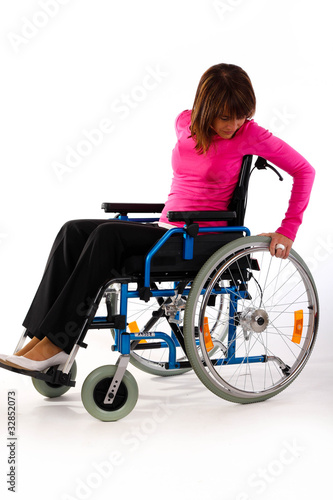 frau hübsch Rollstuhl