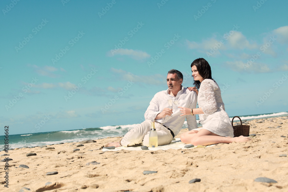 couple looking to the horizon with glasses