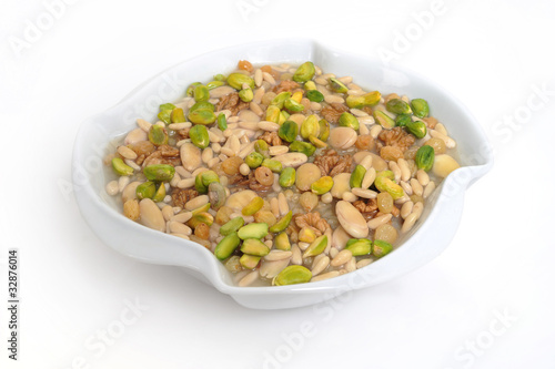 lebanese food of baked rice with nuts and pine (qamhia)